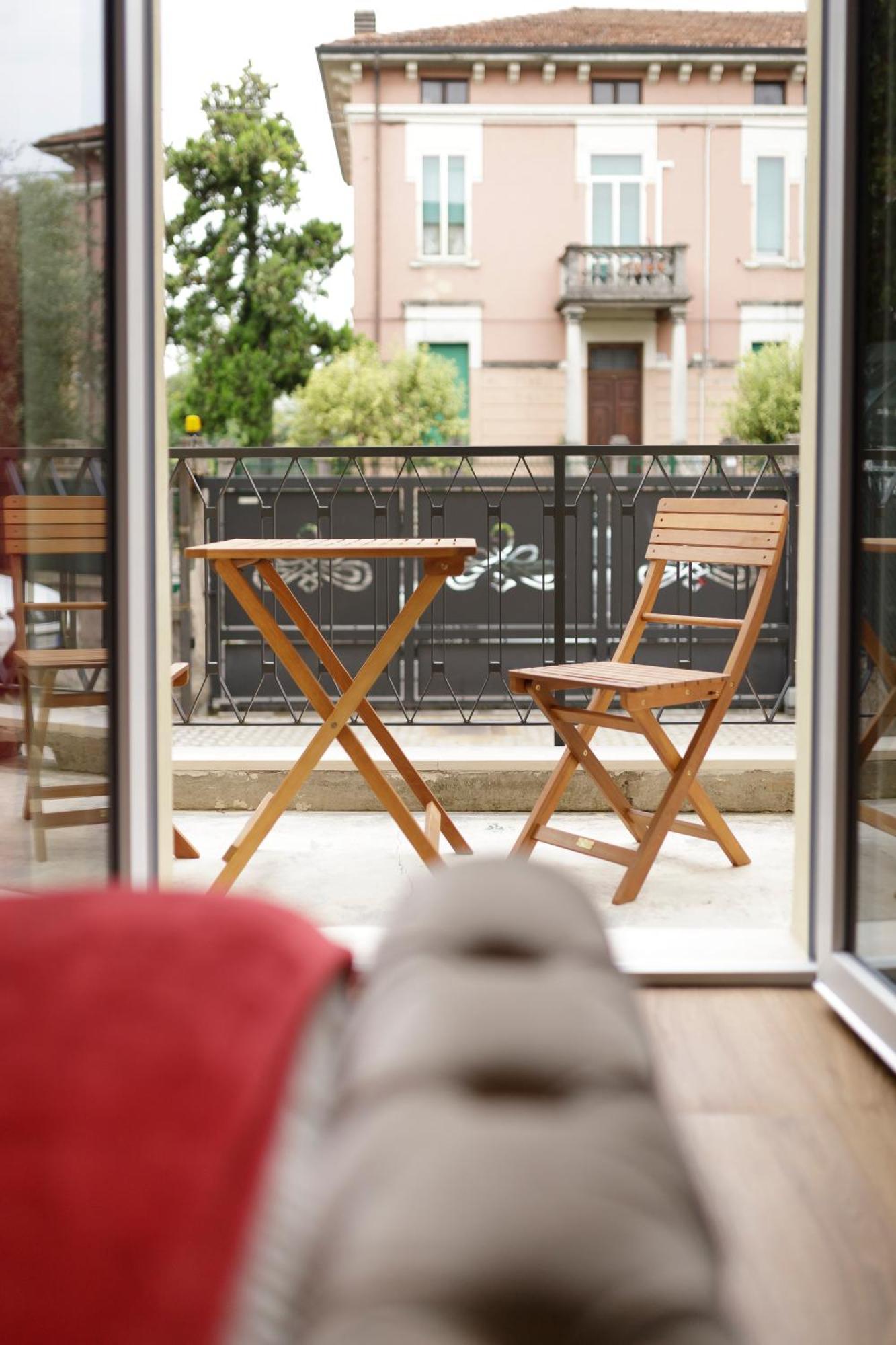Domus 44 Rooms Verona Exterior foto